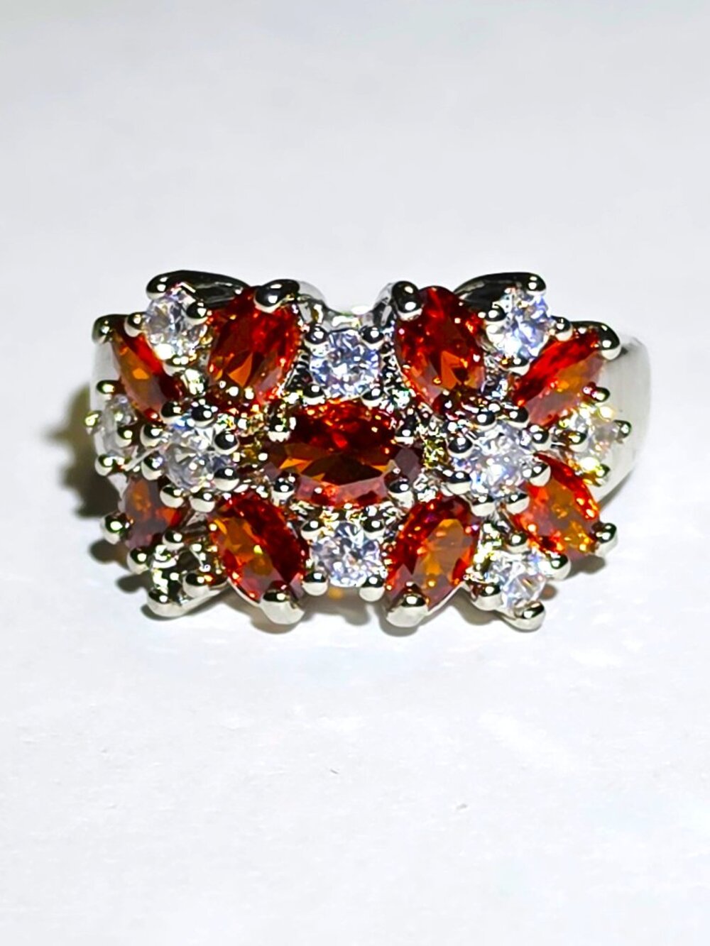 Beautiful Sparkling Ring size 7 1/2 Great Colors